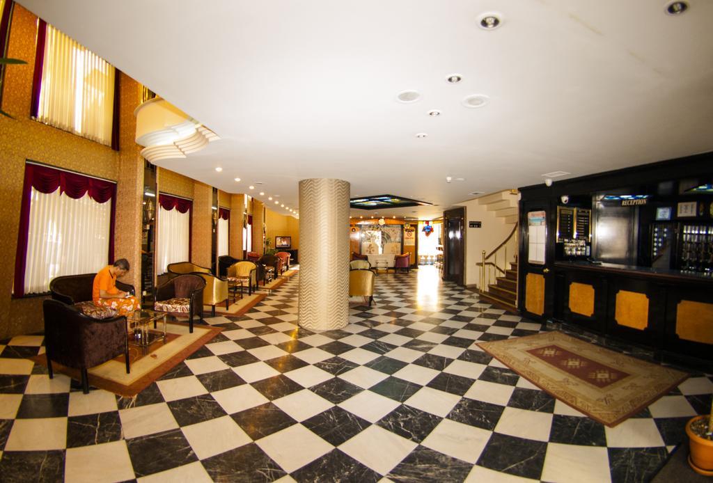 Tayhan Hotel Истанбул Екстериор снимка
