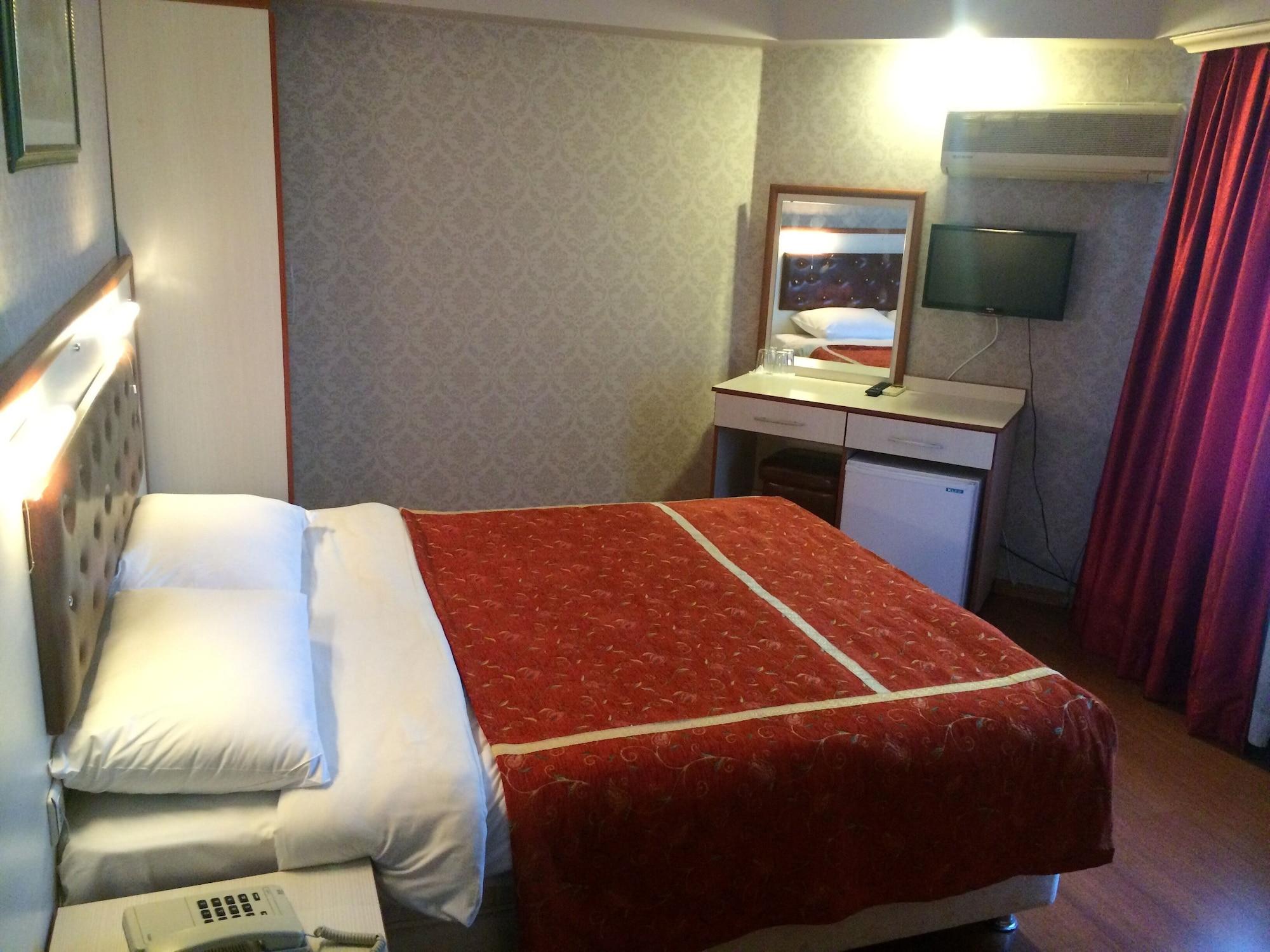 Tayhan Hotel Истанбул Екстериор снимка