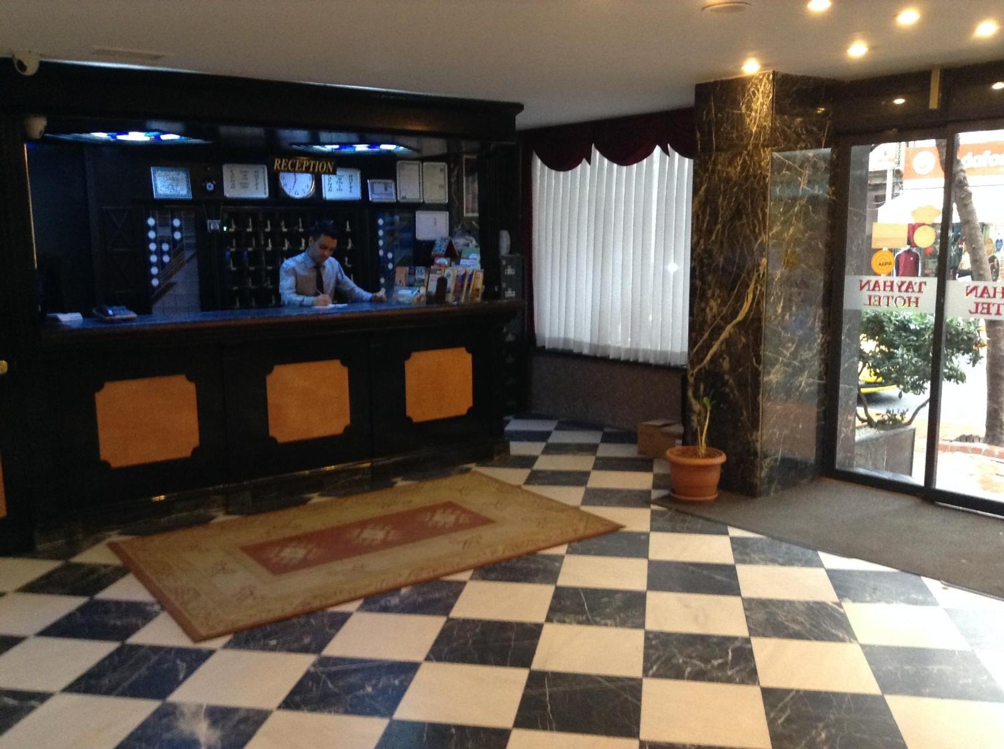 Tayhan Hotel Истанбул Екстериор снимка